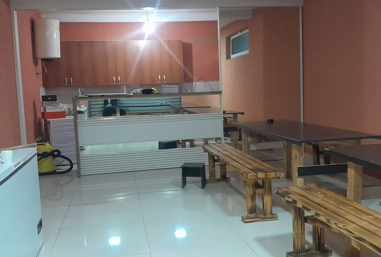 Izdavanje, stan, 300m², Podgorica, Crna Gora