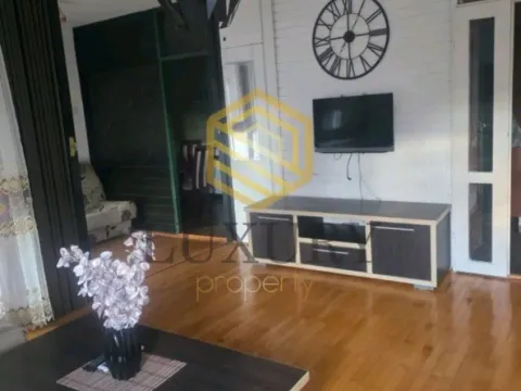 Izdavanje, jednosoban stan, 43m², Blok 5, Podgorica - image 2