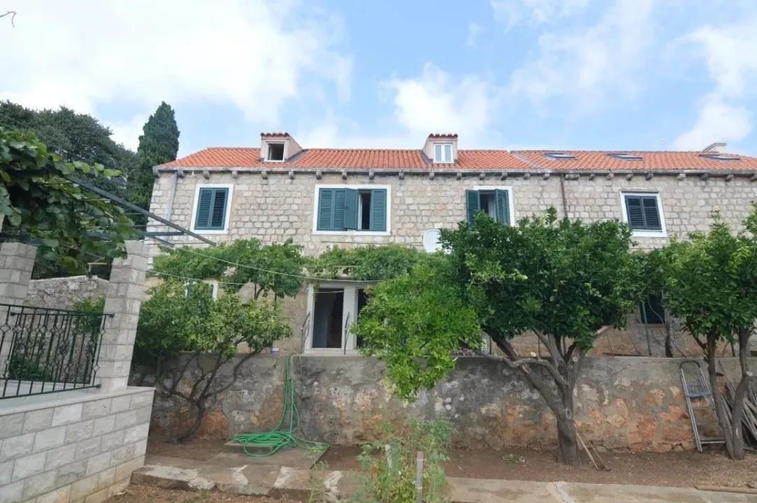 Prodaja, kuća, 215m², Rovni, Valjevo