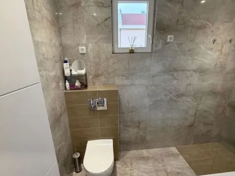 Sale, two bedroom apartment, 80m², Rotkvarija, Novi Sad Sve Podlokacije - image 12