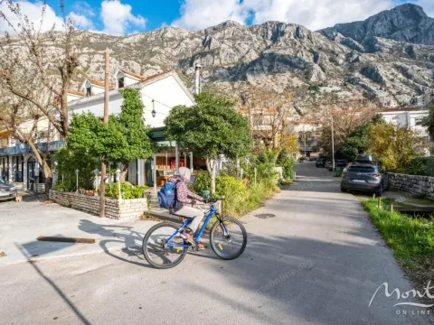 Prodaja, trosoban stan, 114m², Dobrota, Kotor - image 38