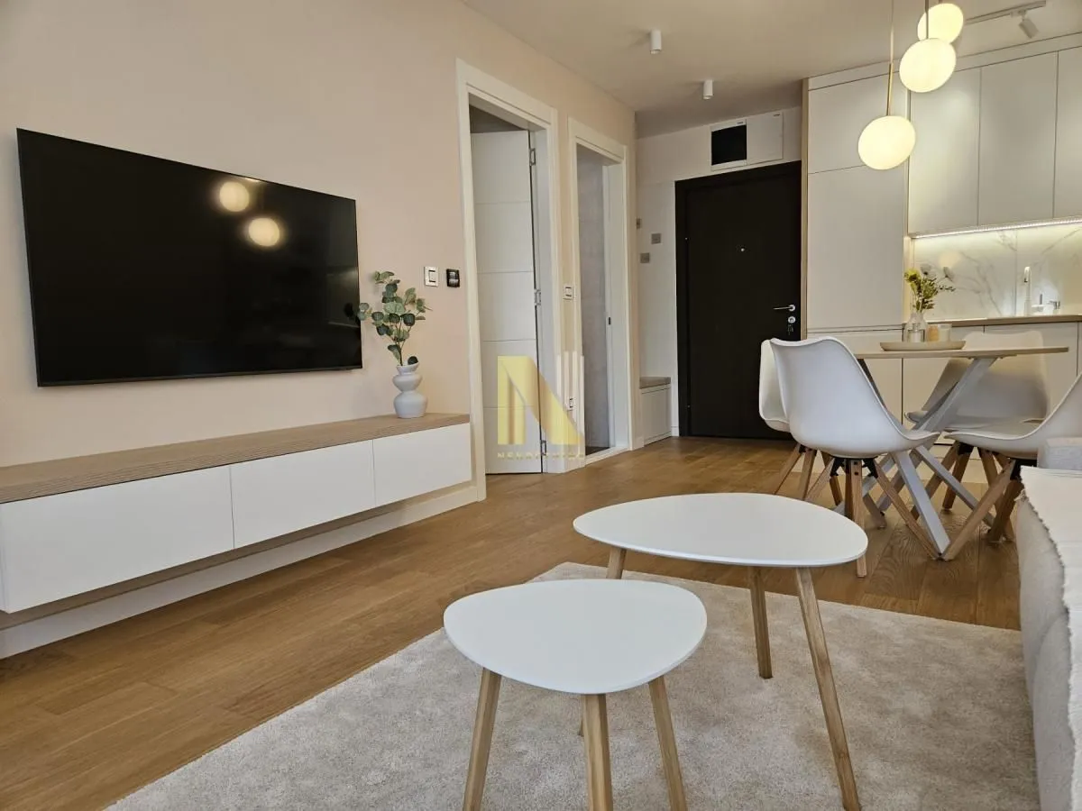 Izdavanje, jednosoban stan, 40m², Sajmište, Novi Sad