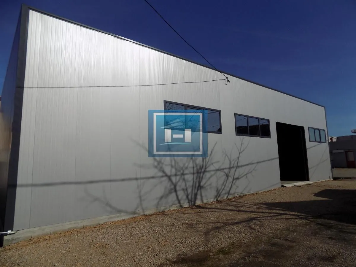 Rent, office space, 360m², Gloždak, Paraćin