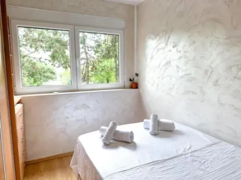 Izdavanje, dvosoban stan, 60m², Blok 5, Podgorica - image 8