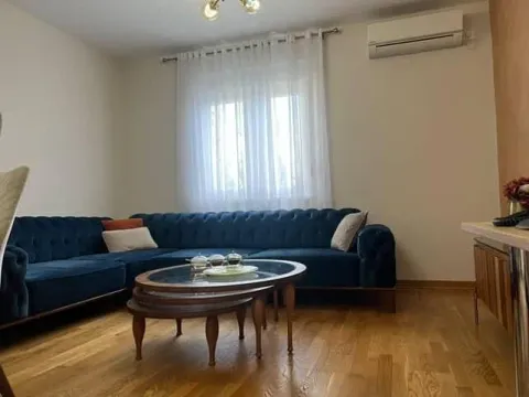 Izdavanje, jednosoban stan, 47m², City Kej, Podgorica - image 6