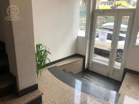 Izdavanje, poslovni prostor, 144m², Vračar Hram, Vračar Sve Podlokacije - image 19