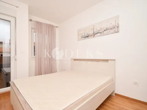Izdavanje, jednosoban stan, 42m², City Kej, Podgorica - image 13
