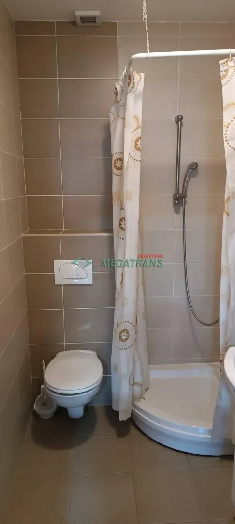 Izdavanje, jednosoban stan, 30m², Adamovićevo Naselje, Novi Sad Sve Podlokacije