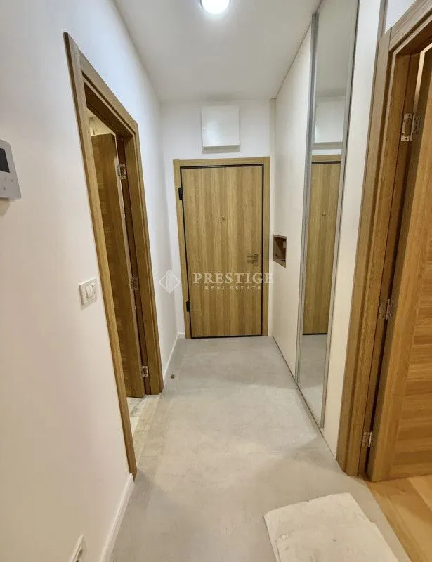 Izdavanje, jednosoban stan, 46m², City Kvart, Podgorica