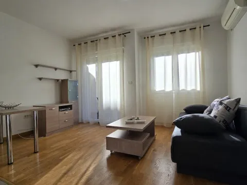 Sale, apartment, 38m², City Kvart, Podgorica - image 2