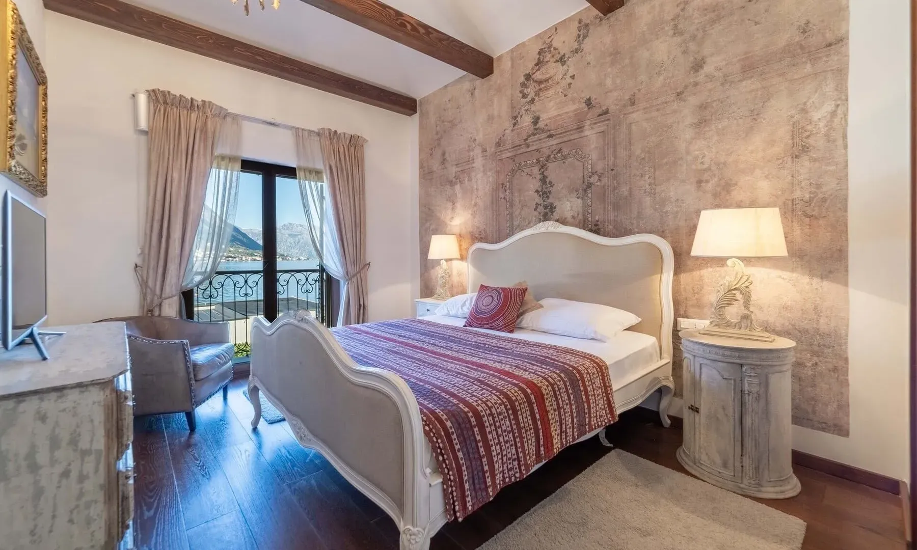 Prodaja, kuća, 193m², Dobrota, Kotor