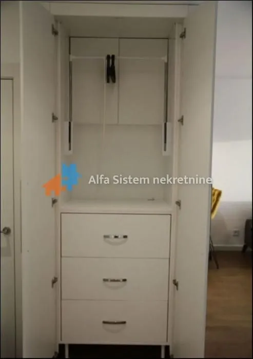 Izdavanje, dvosoban stan, 56m², Novi Beograd Blok 65, Novi Beograd Sve Podlokacije