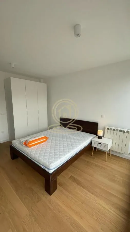 Rent, four bedroom apartment, 151m², Voždovac Sve Podlokacije, Beograd