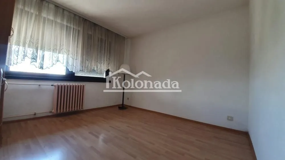 Prodaja, trosoban stan, 79m², Mladenovac, Beograd