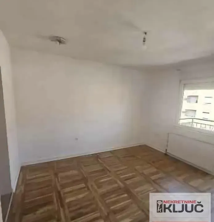 Prodaja, jednosoban stan, 37m², Nova Detelinara, Novi Sad Sve Podlokacije