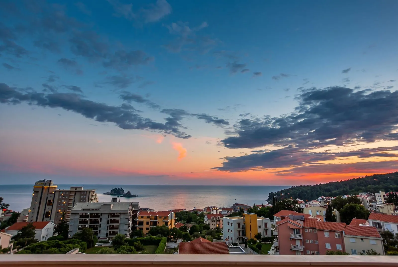 Prodaja, četvorosoban stan, 90m², Petrovac, Budva