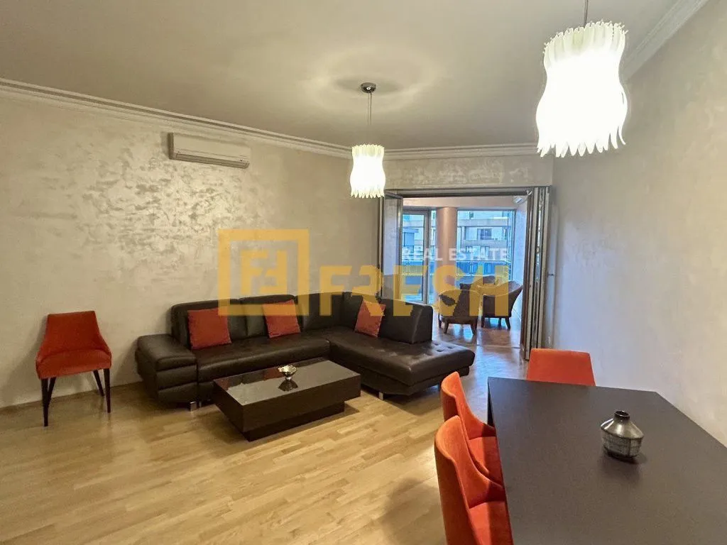 Prodaja, dvosoban stan, 100m², Centar, Podgorica