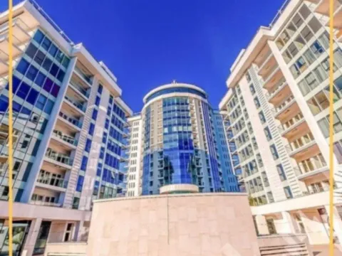 Izdavanje, dvosoban stan, 90m², Tre Canne, Budva - image 10