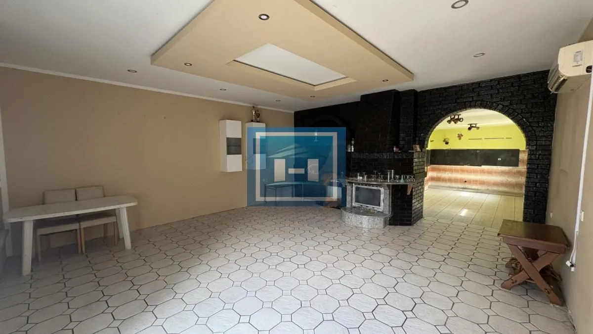 Prodaja, kuća, 500m², Ribare, Jagodina
