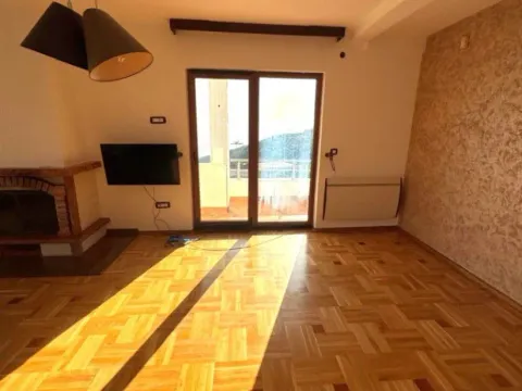 Izdavanje, kuća, 140m², Dobre Vode, Bar - image 11