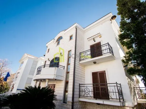 Sale, house, 750m², Pod Goricom, Podgorica - image 2