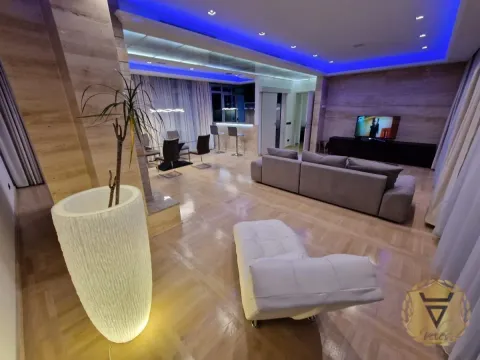 Izdavanje, trosoban stan, 148m², Savski Venac, Beograd - image 2