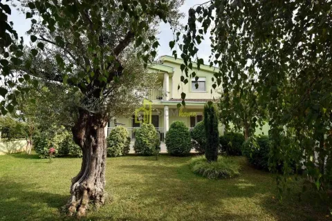 Rent, house, 175m², Podgorica, Crna Gora - image 4