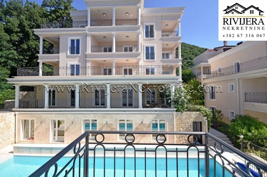 Sale, three bedroom apartment, 165m², Đenovići, Herceg Novi