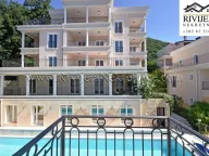 Sale, three bedroom apartment, 165m², Đenovići, Herceg Novi - image 1