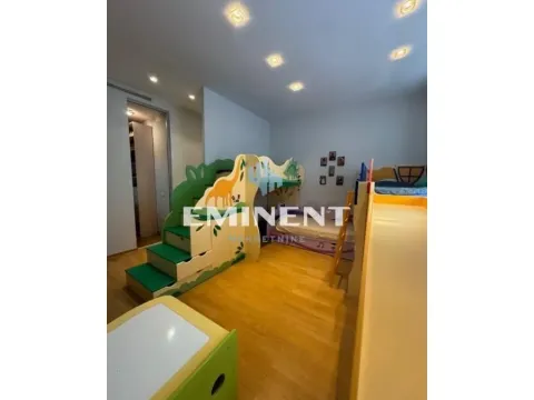 Izdavanje, trosoban stan, 125m², Vukov Spomenik, Zvezdara Sve Podlokacije - image 8