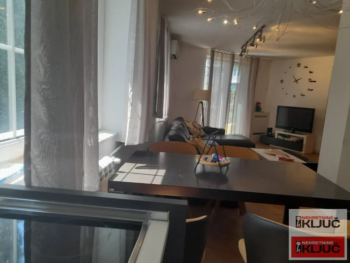 Prodaja, trosoban stan, 80m², Kej, Novi Sad Sve Podlokacije