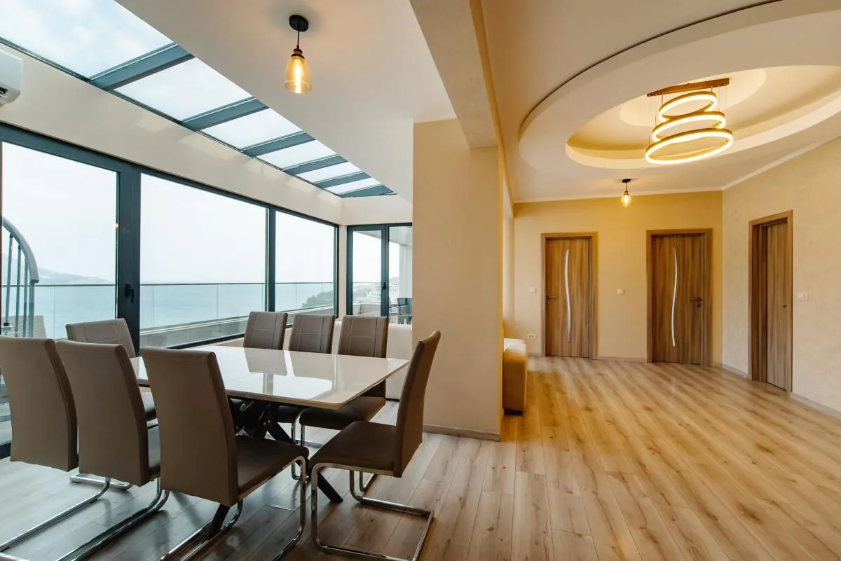 Sale, three bedroom apartment, 257m², Bečići, Budva