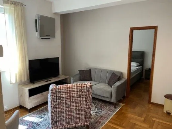 Izdavanje, jednosoban stan, 41m², Seljanovo, Tivat
