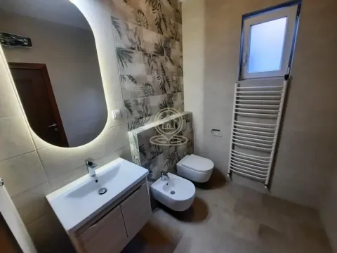 Izdavanje, stan, 172m², Vračar Sve Podlokacije, Beograd - image 19