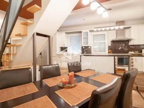 Rent, four bedroom apartment, 140m², Obilićev Venac, Beograd - image 7