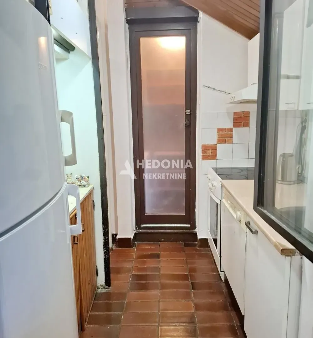 Prodaja, trosoban stan, 83m², Čukarica, Beograd