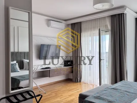 Rent, studio apartment, 30m², Bečići, Budva - image 10