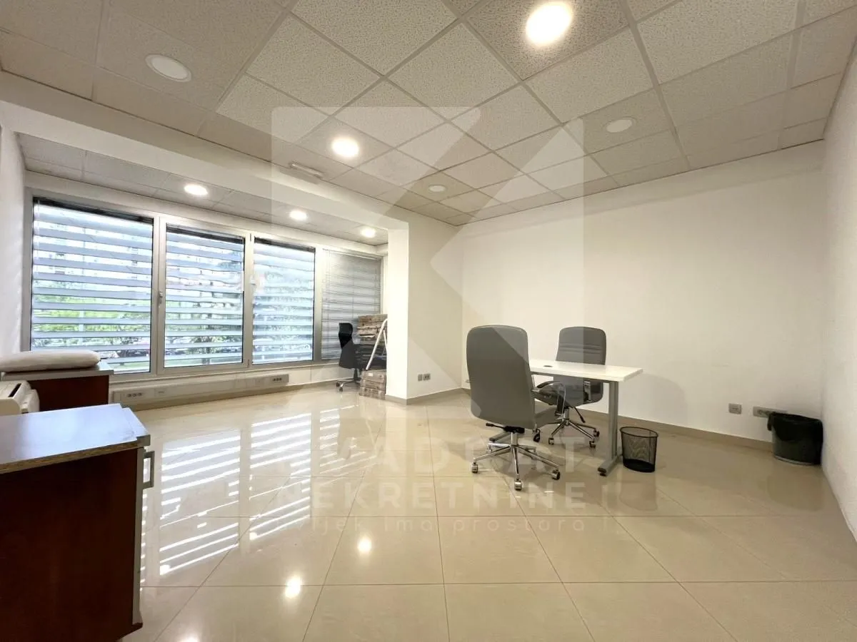 Rent, office space, 130m², Preko Morače, Podgorica
