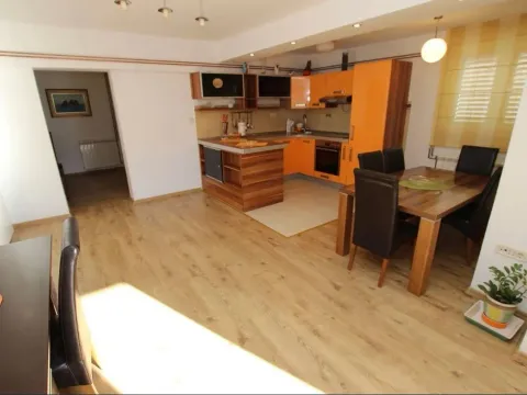 Rent, two bedroom apartment, 90m², Buljarica, Budva - image 5