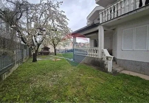 Izdavanje, kuća, 250m², Zabjelo, Podgorica - image 23