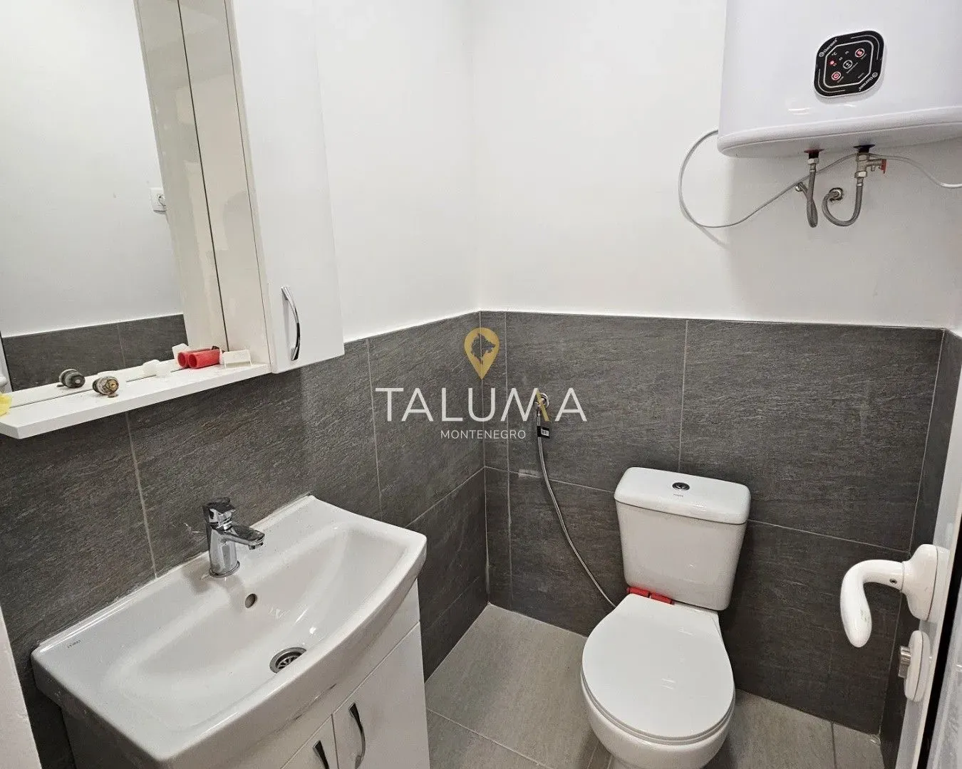 Sale, office space, 47m², Zabjelo, Podgorica
