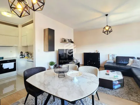 Prodaja, jednosoban stan, 53m², City Kvart, Podgorica - image 5
