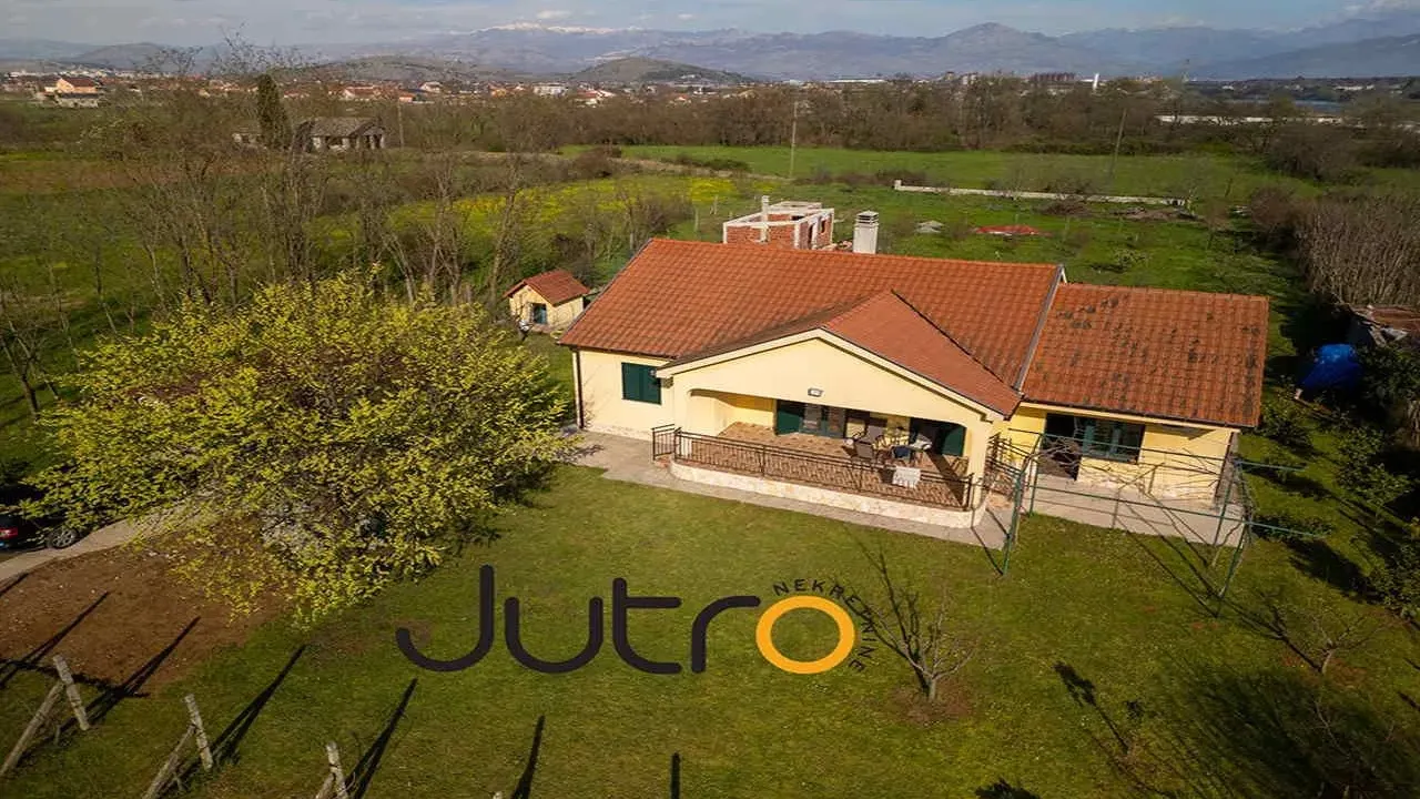 Rent, house, 130m², Podgorica, Crna Gora