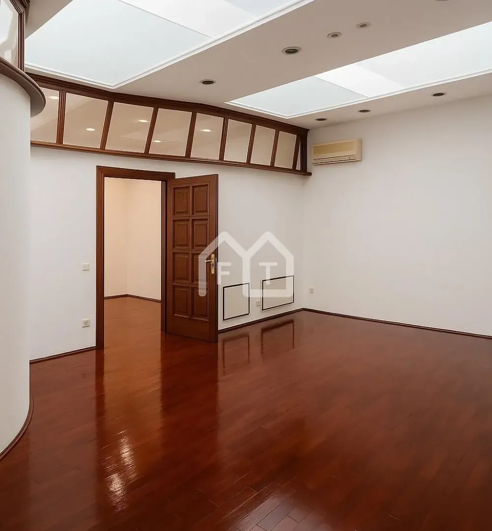 Rent, office space, 106m², Stari Merkator, Novi Beograd Sve Podlokacije