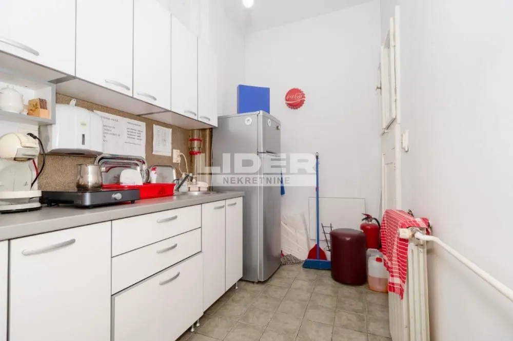 Rent, apartment, 87m², Stari Grad, Beograd