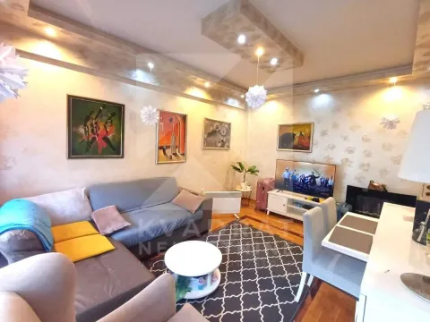 Izdavanje, dvosoban stan, 56m², Blok 9, Podgorica - image 2