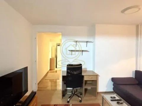 Rent, two bedroom apartment, 40m², Savski Venac, Beograd - image 3
