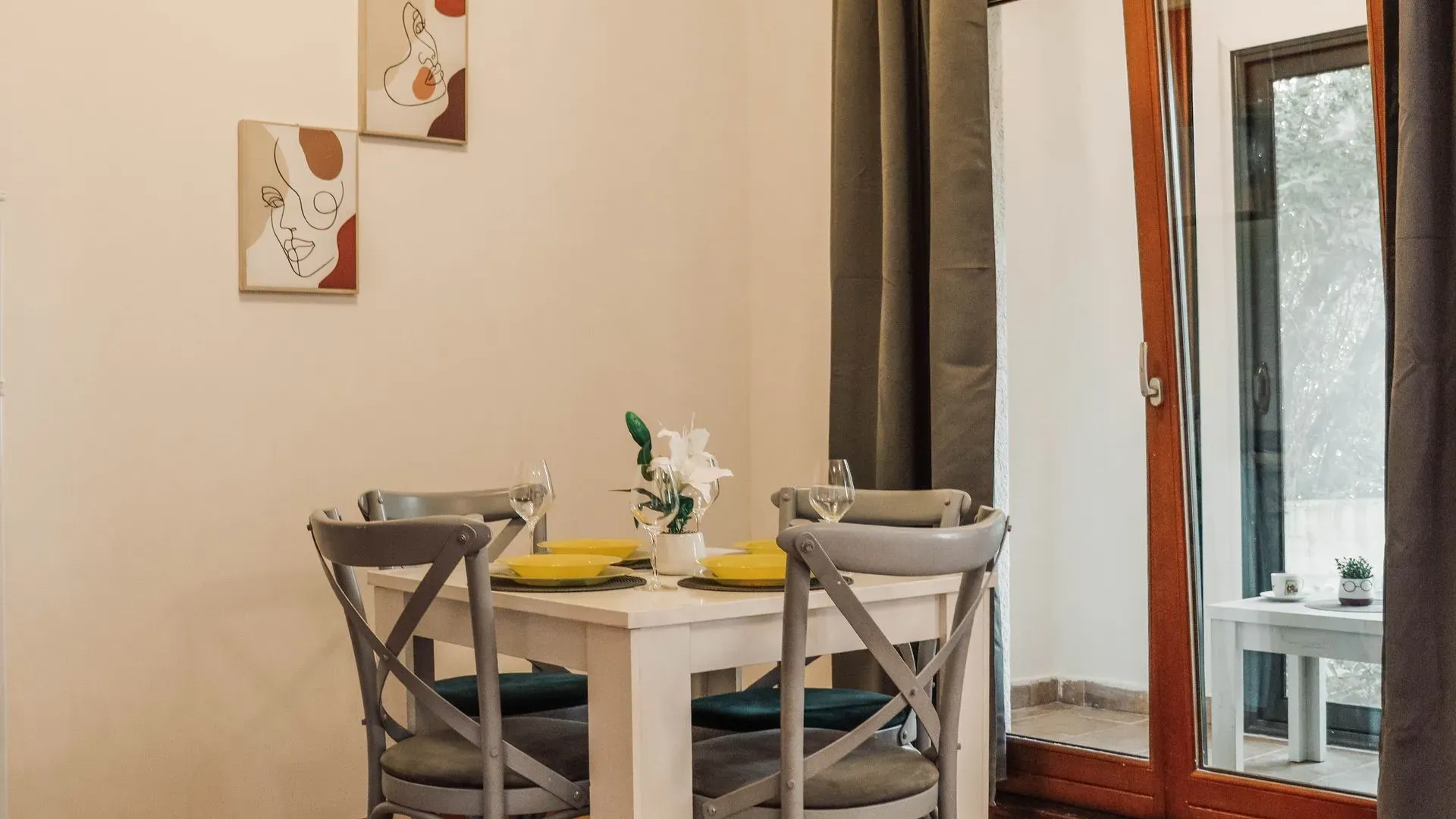Sale, one bedroom apartment, 65m², Risan, Kotor