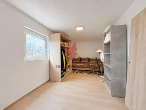 Prodaja, kuća, 100m², Mladenovac, Beograd - image 13