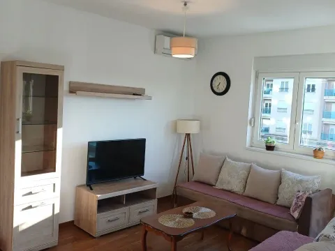 Izdavanje, dvosoban stan, 69m², Zabjelo, Podgorica - image 3